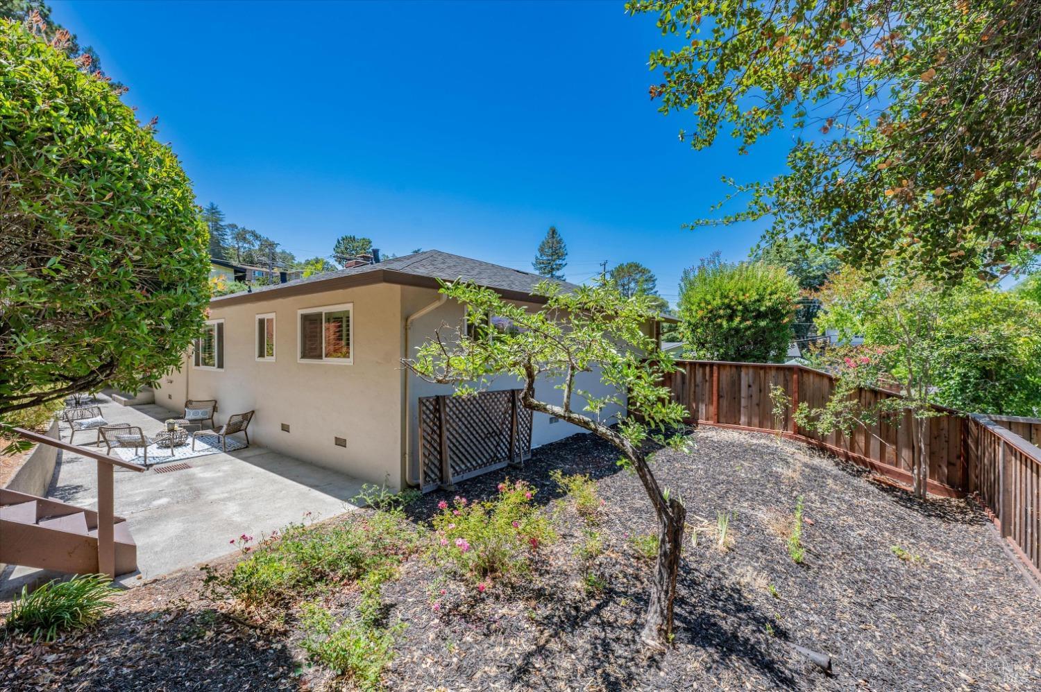 3 Carmel Court