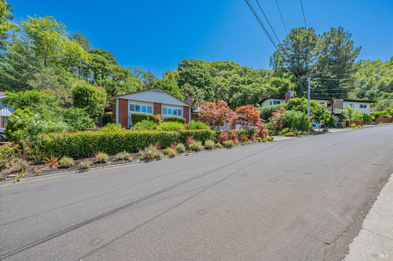 3 Carmel Court