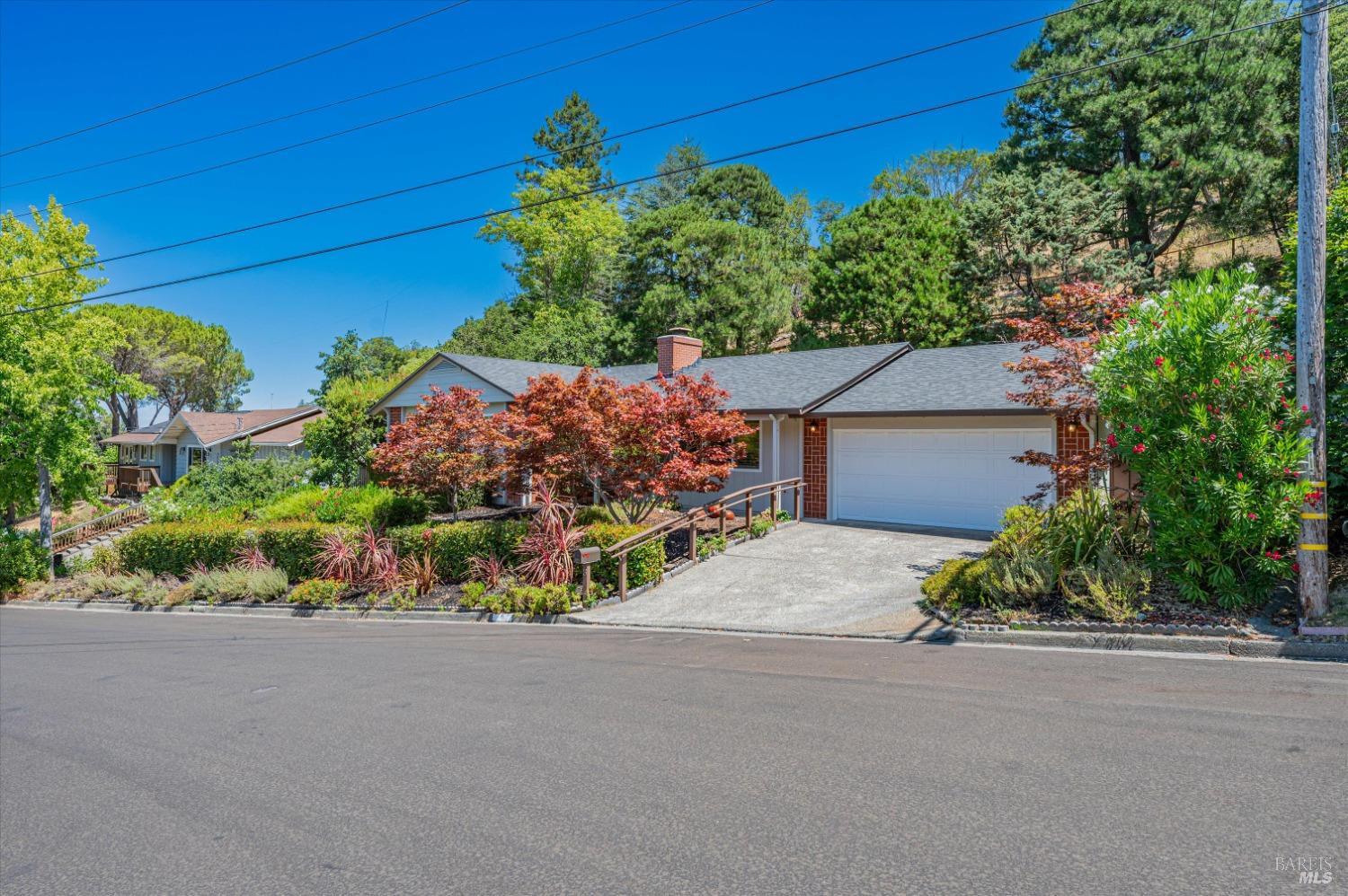 3 Carmel Court