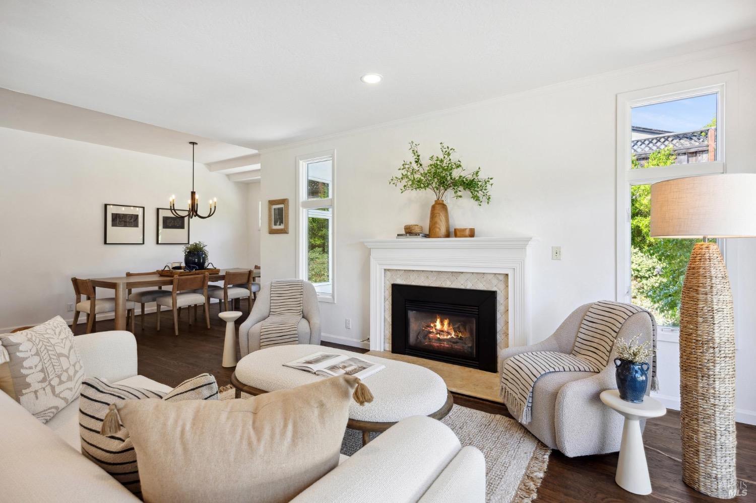 8 Heartwood Ct