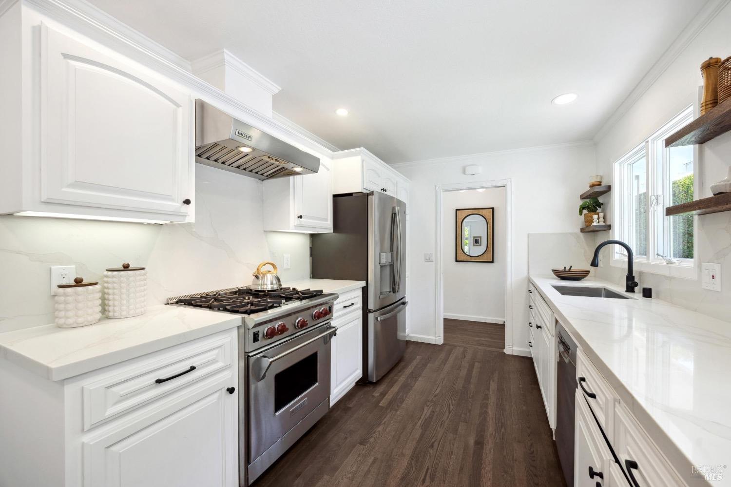 8 Heartwood Ct