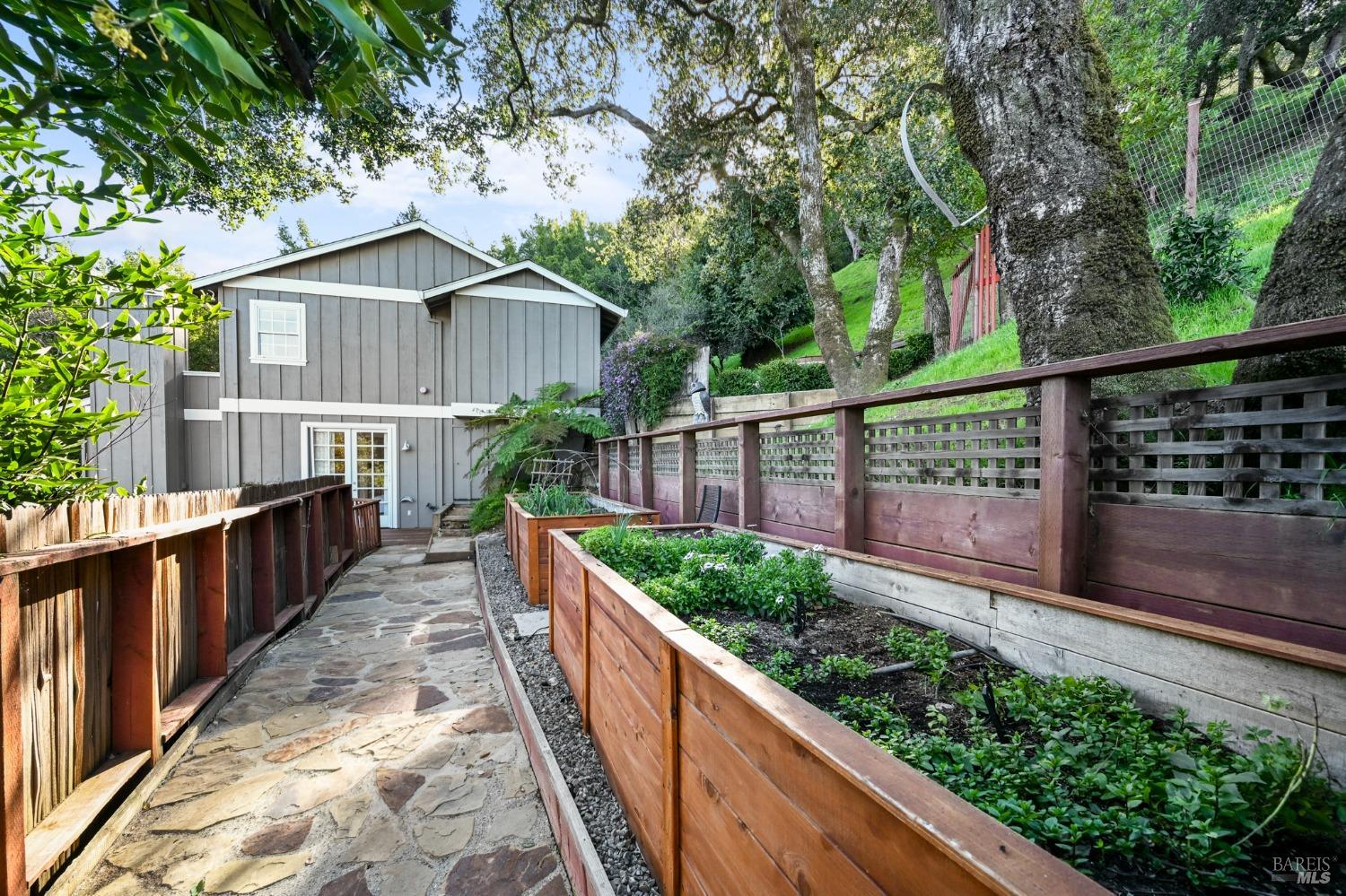 101 Ridge Road