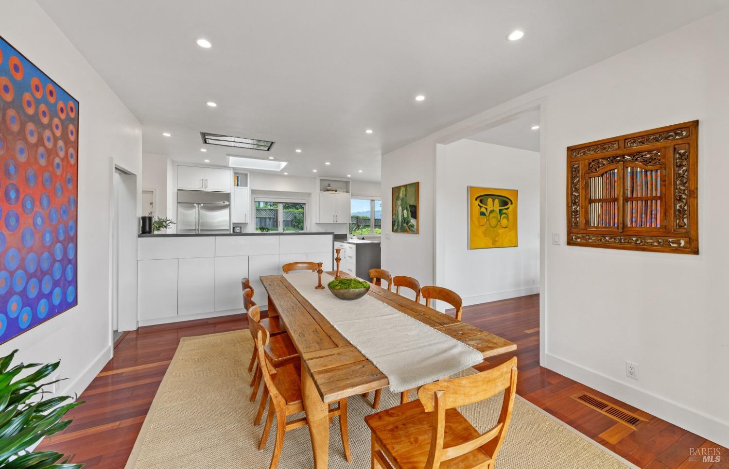 1 North Point Circle