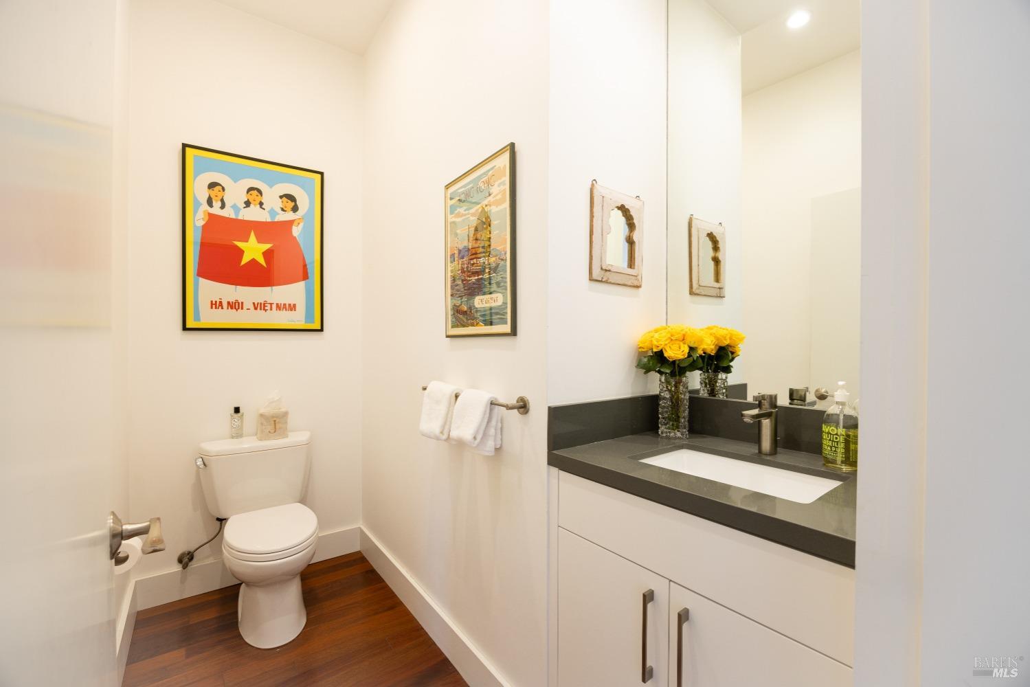 1 North Point Circle