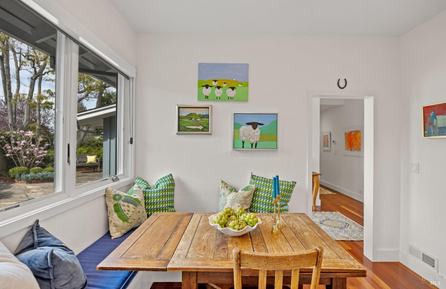 1 North Point Circle