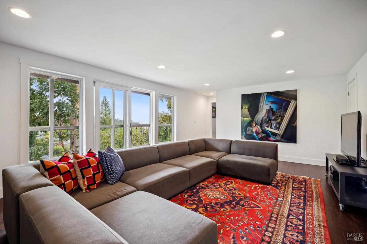 102 Marina Court Drive