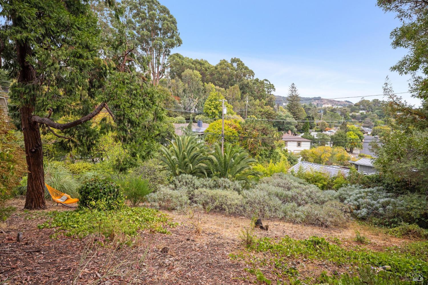 102 Marina Court Drive