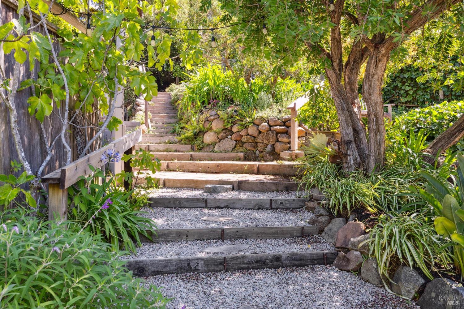 274 Sausalito St