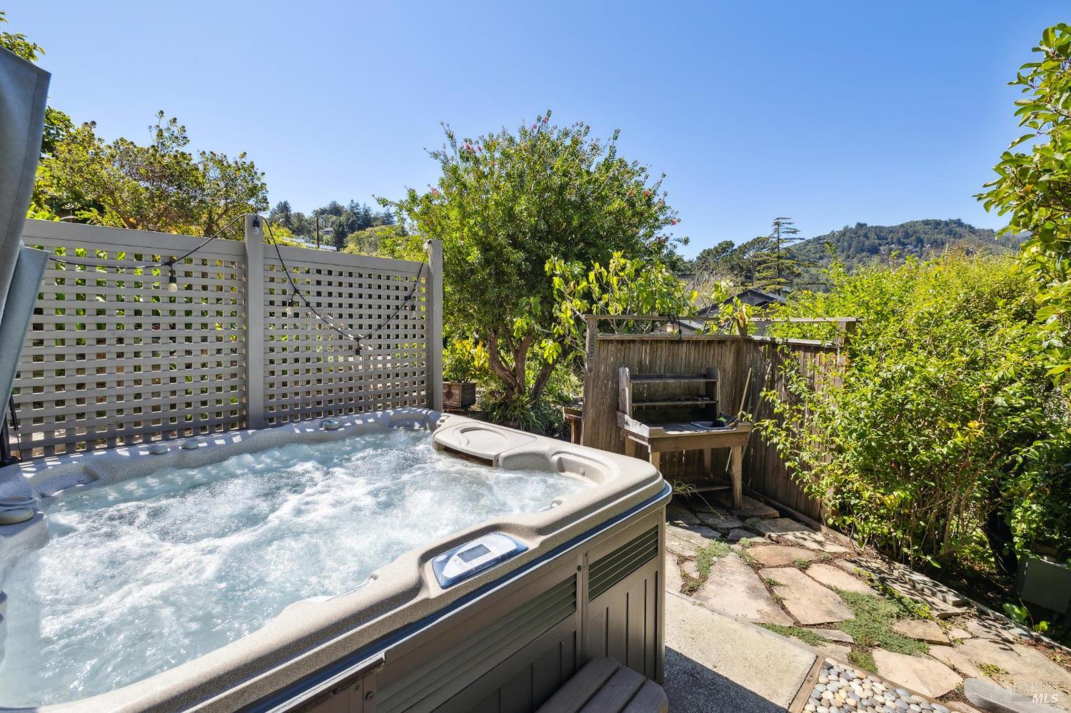 274 Sausalito St