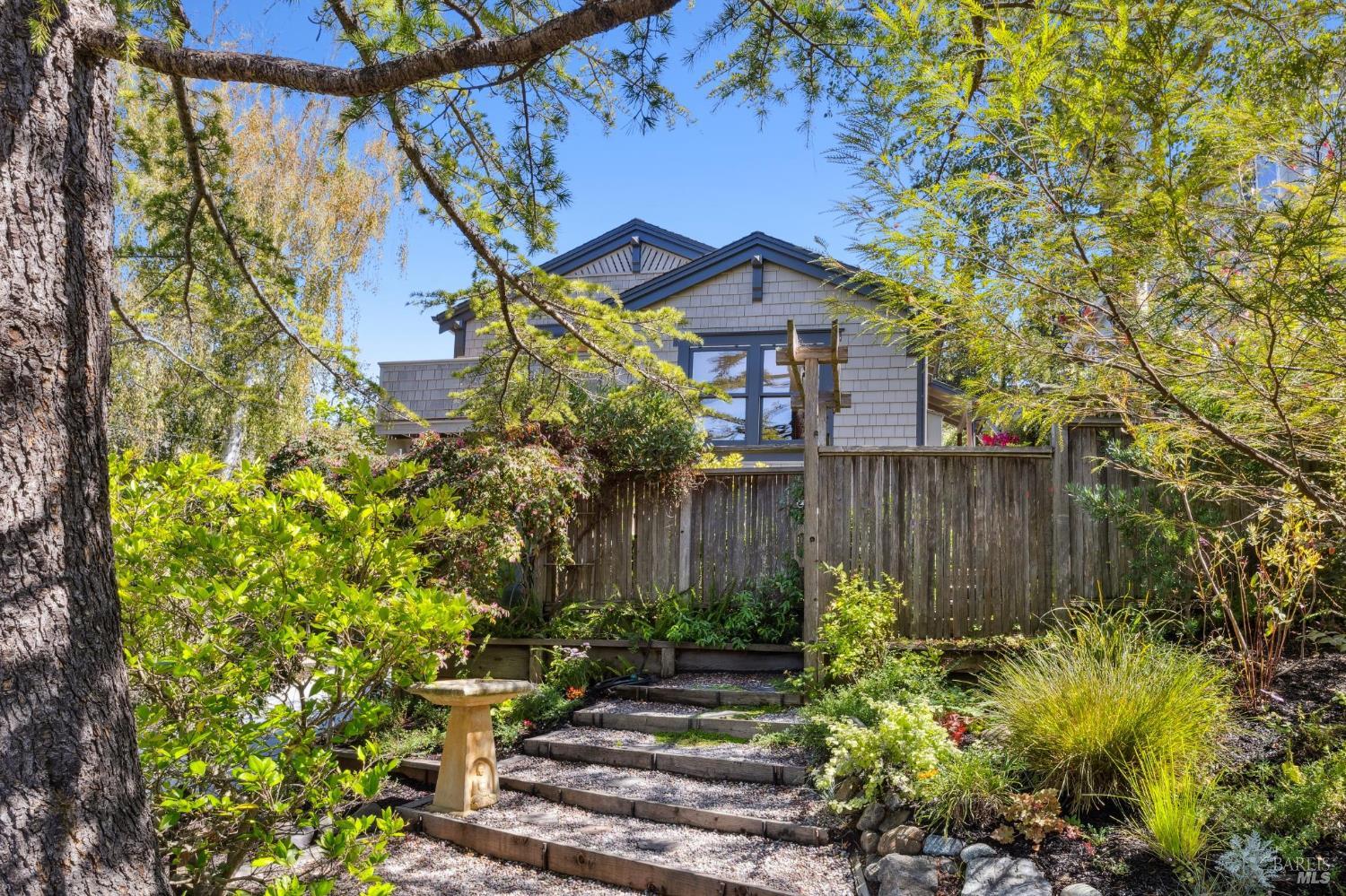 274 Sausalito St
