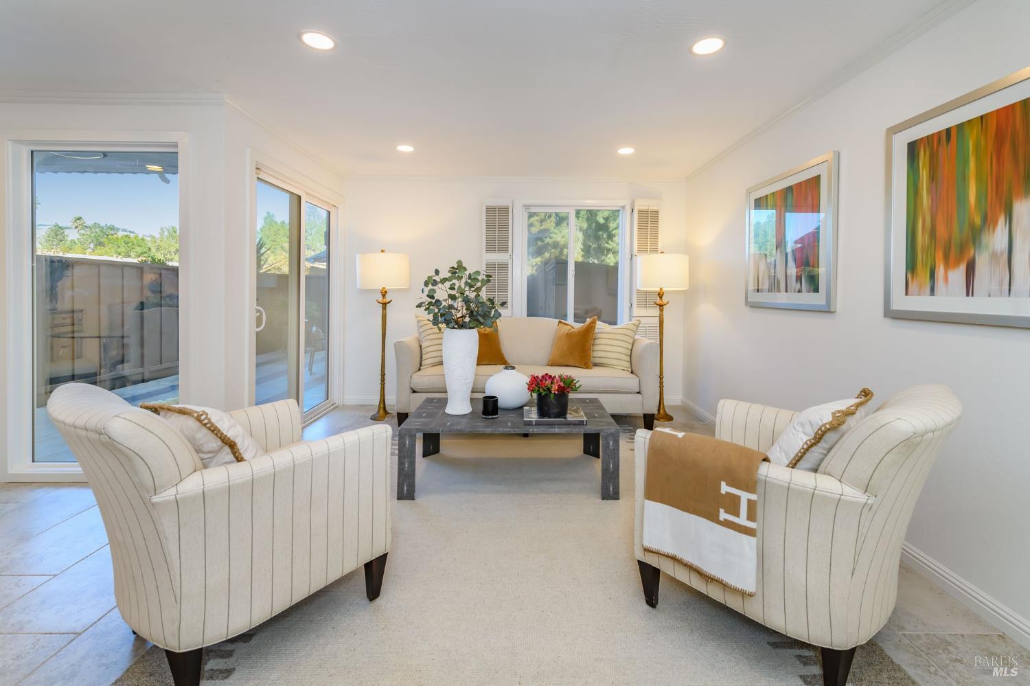 98 Surrey Lane