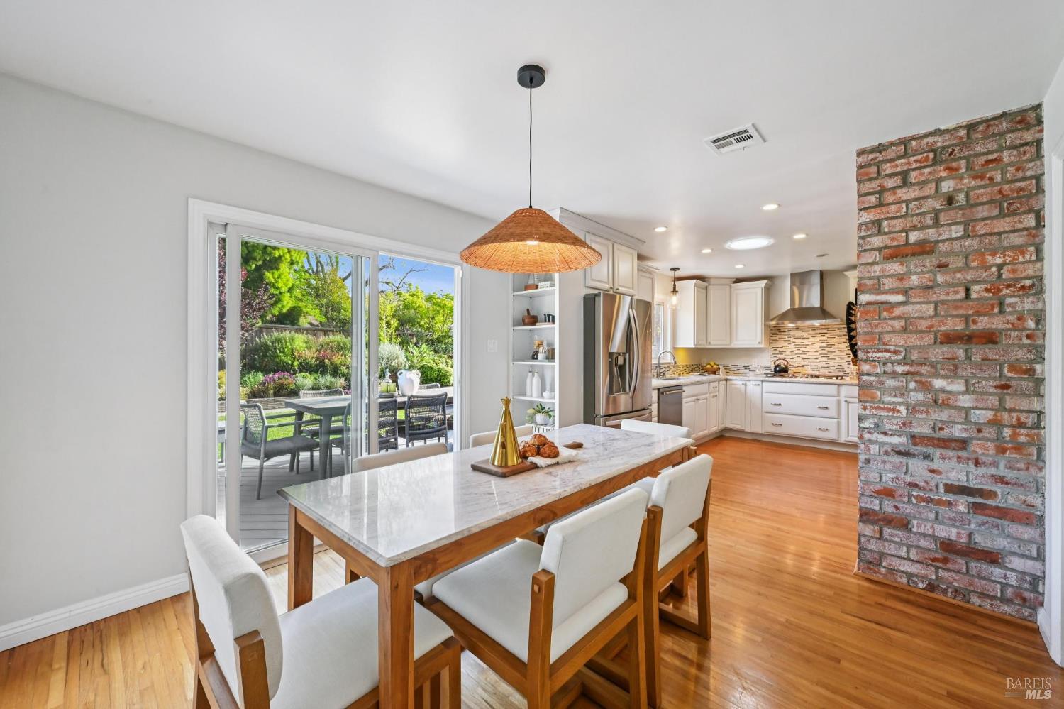 30 Rollingwood Drive