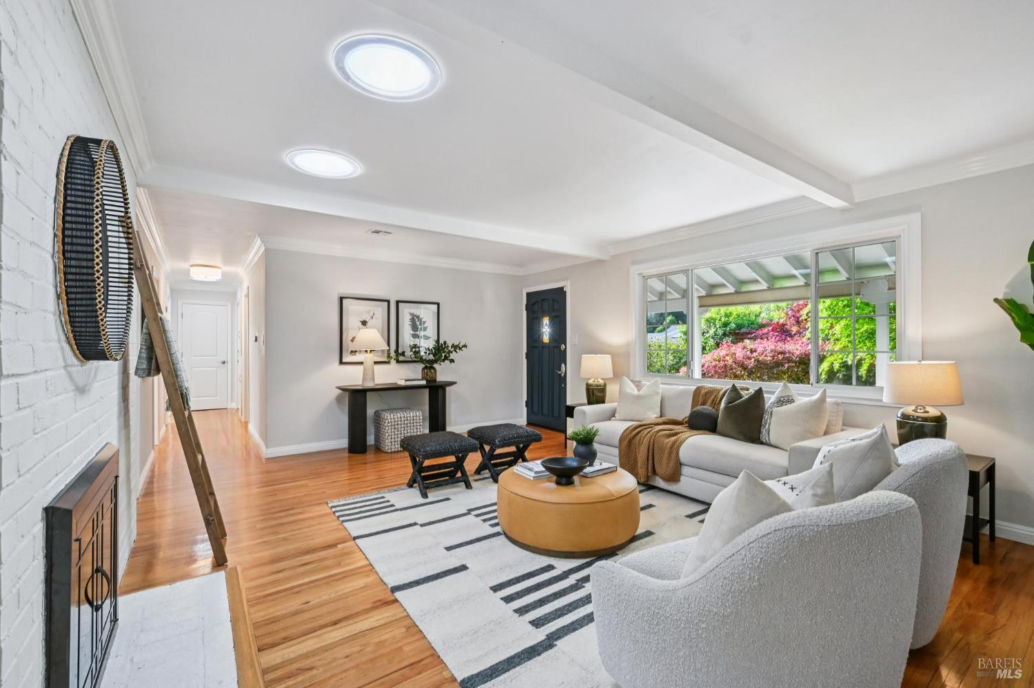 30 Rollingwood Drive