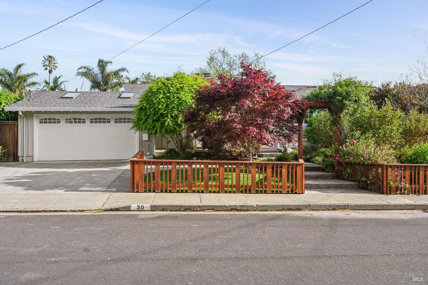 30 Rollingwood Drive