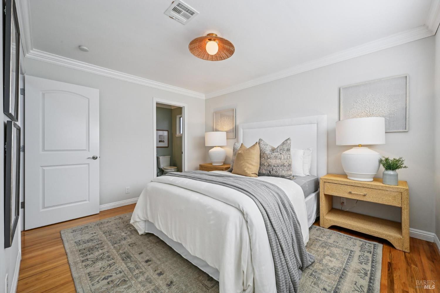 30 Rollingwood Drive