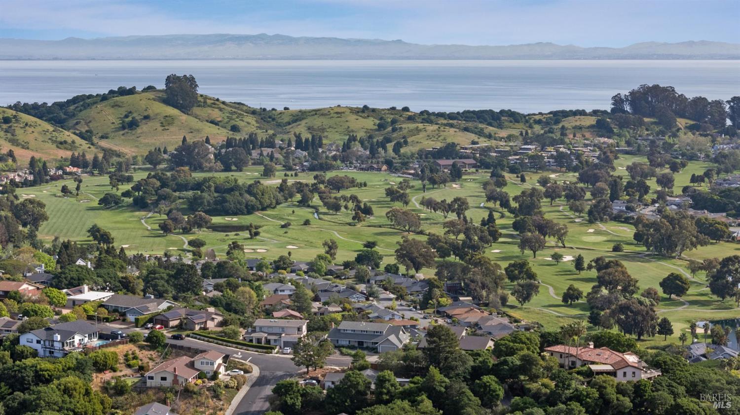 30 Rollingwood Drive