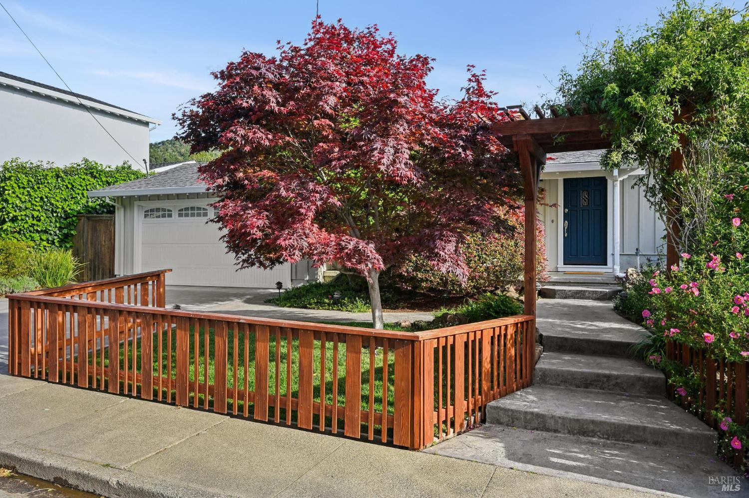 30 Rollingwood Drive