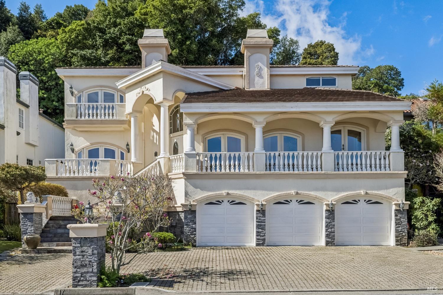 17 Heron Drive