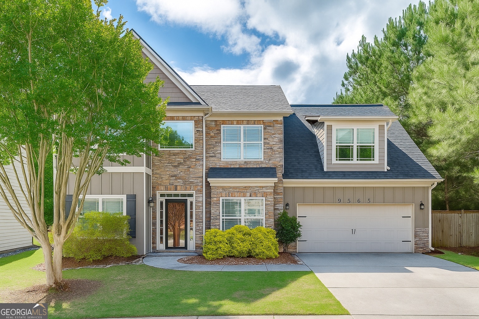 9565 Rushmore Circle