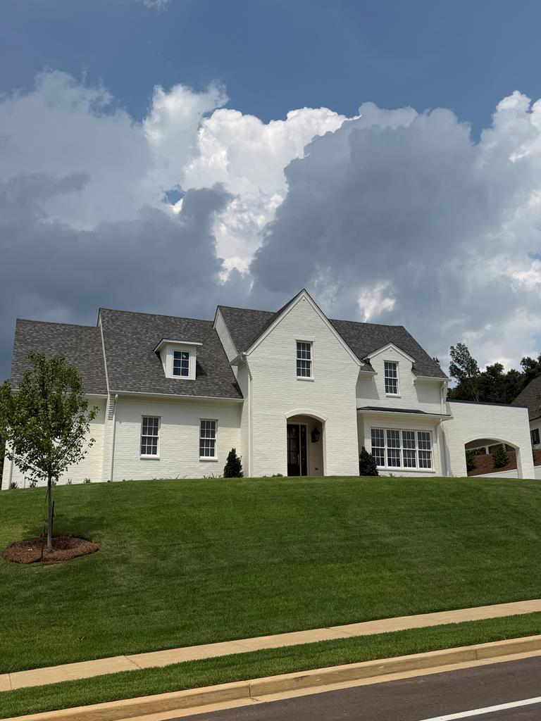 984 Morris Drive