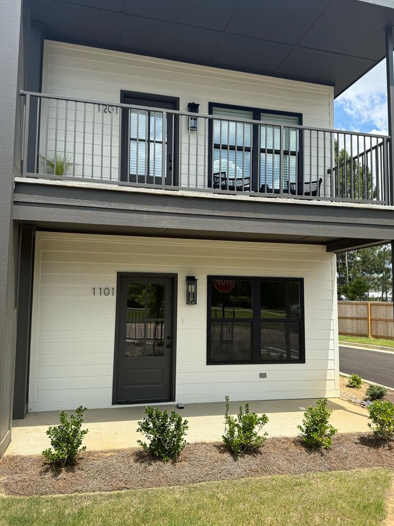 1101 Sole Cove