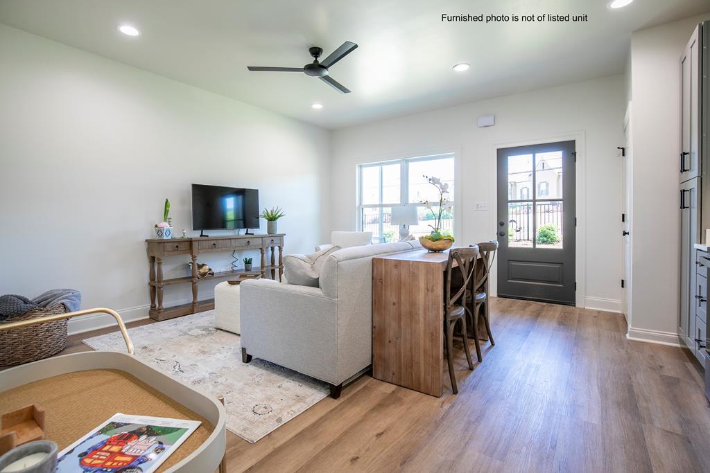 1101 Sole Cove