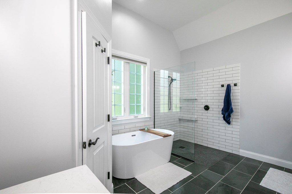 205 Woodlawn Dr.