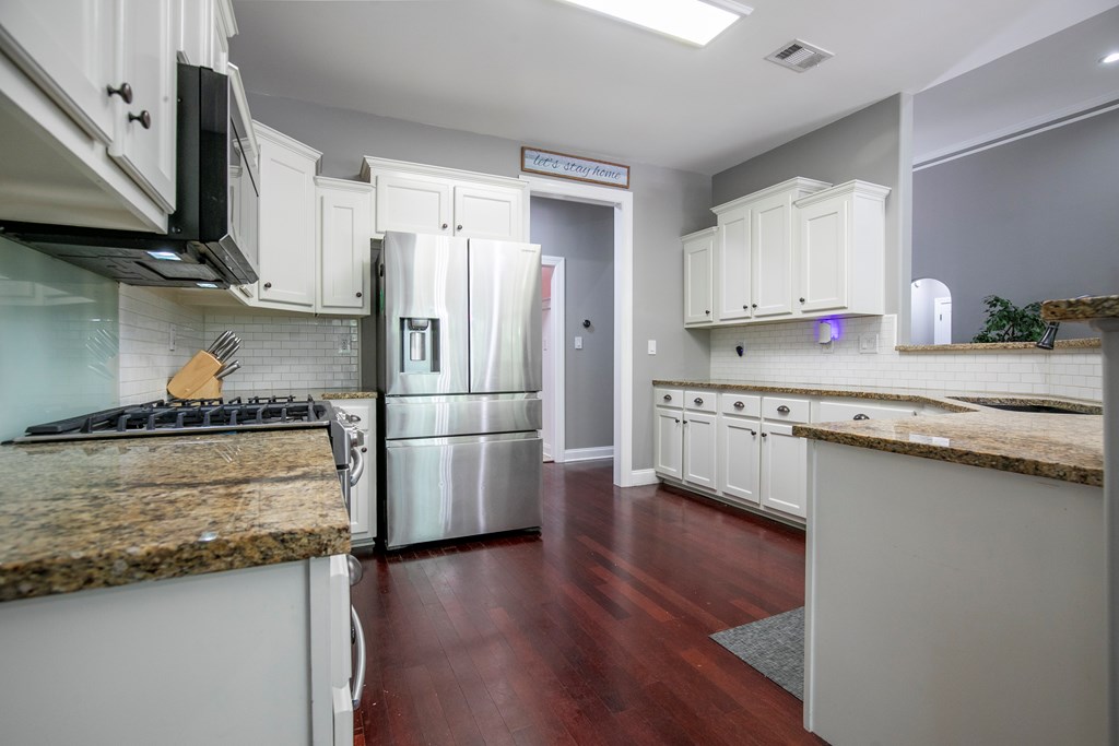205 Woodlawn Dr.