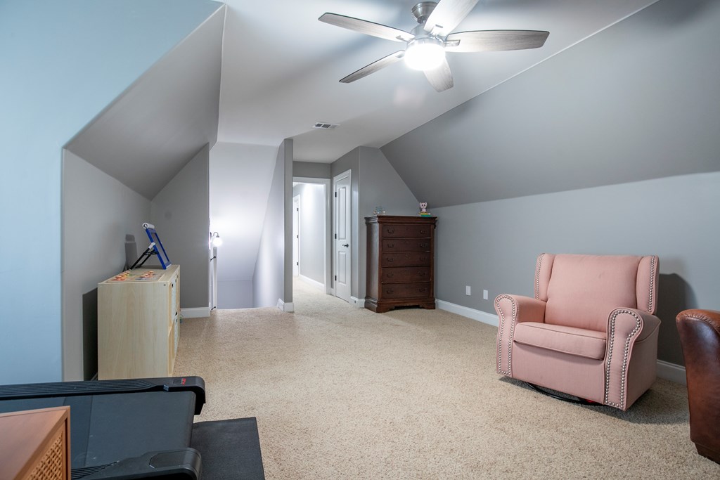 205 Woodlawn Dr.