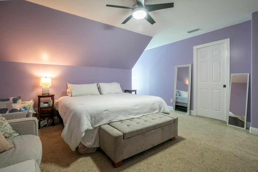 205 Woodlawn Dr.
