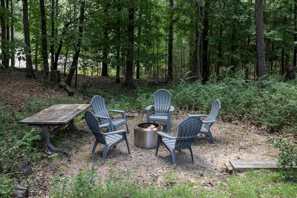 205 Woodlawn Dr.