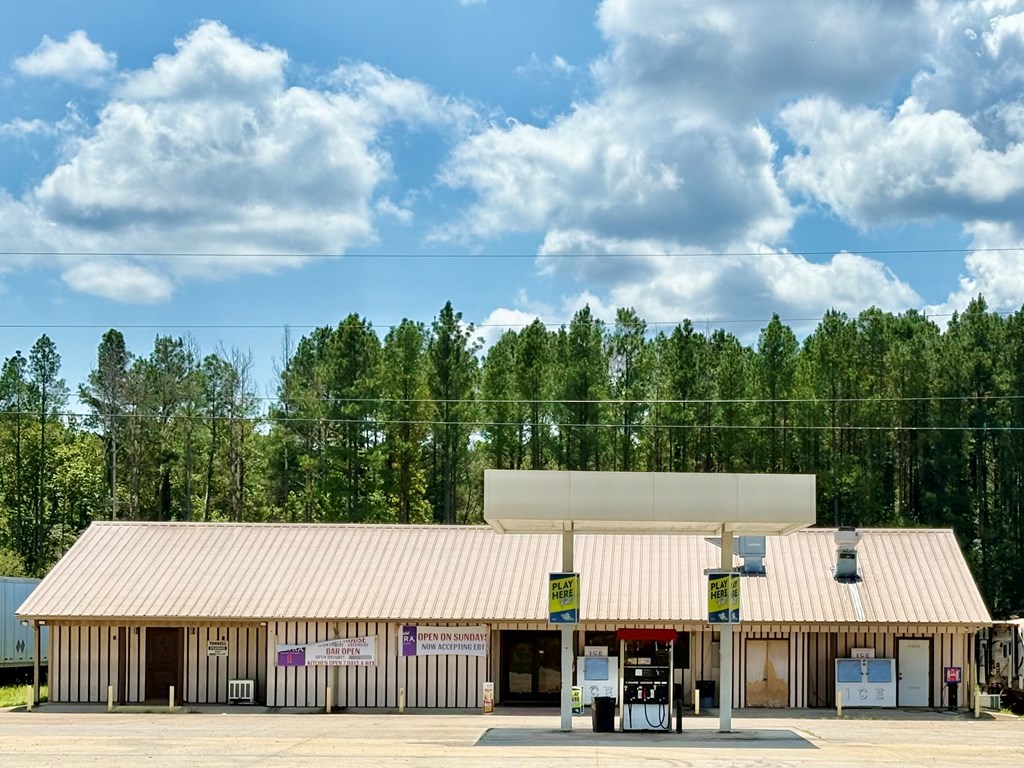 3006 Highway 330