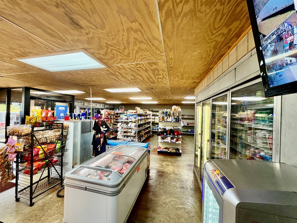 3006 Highway 330