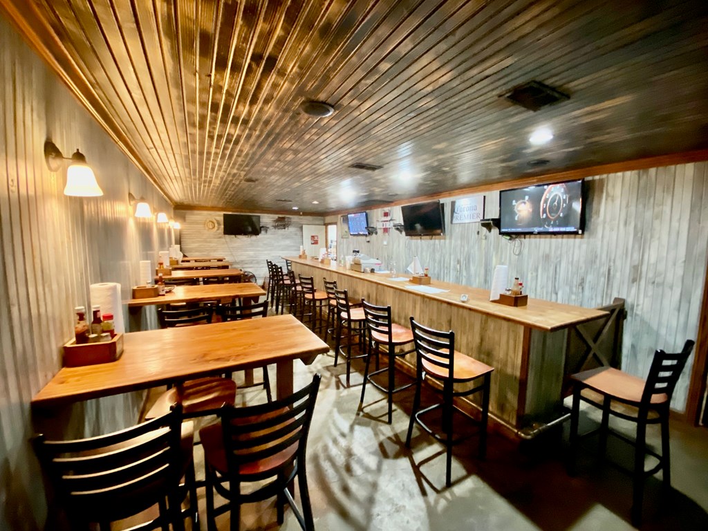 3006 Highway 330