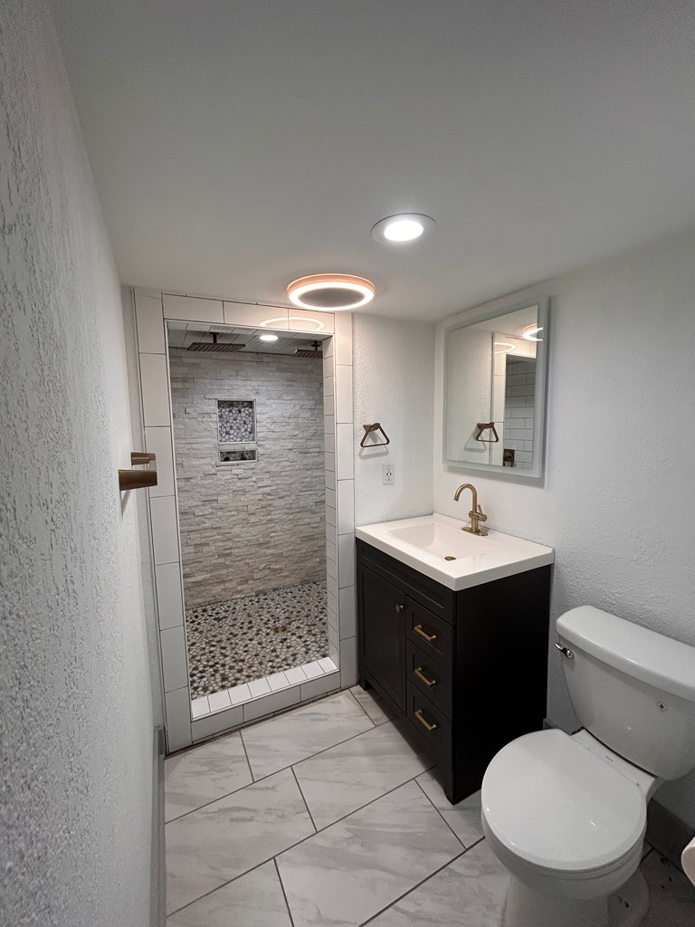 672 County Road 2346