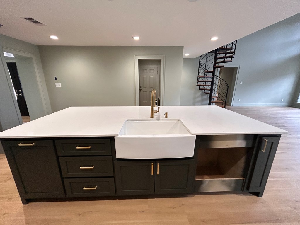 672 County Road 2346