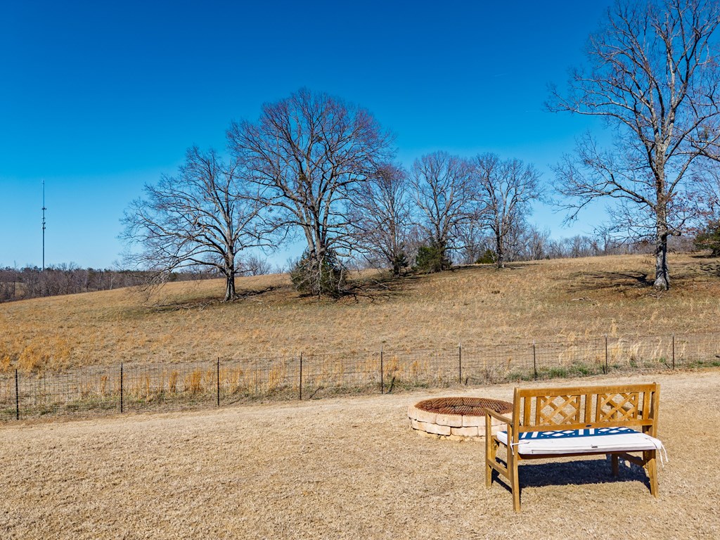 639 Centerpointe Cove