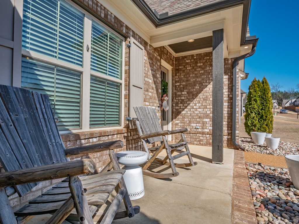 639 Centerpointe Cove