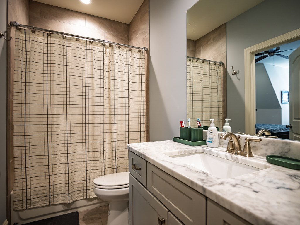 639 Centerpointe Cove