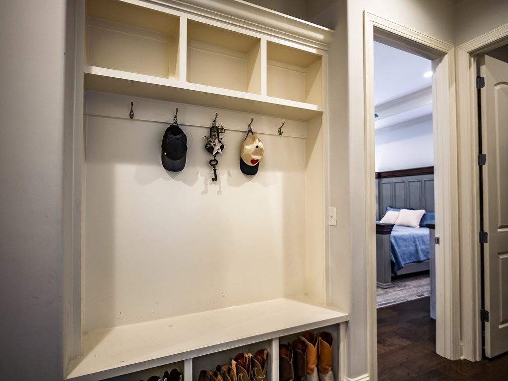 639 Centerpointe Cove