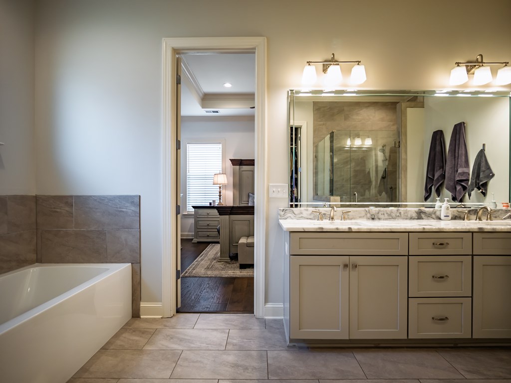 639 Centerpointe Cove