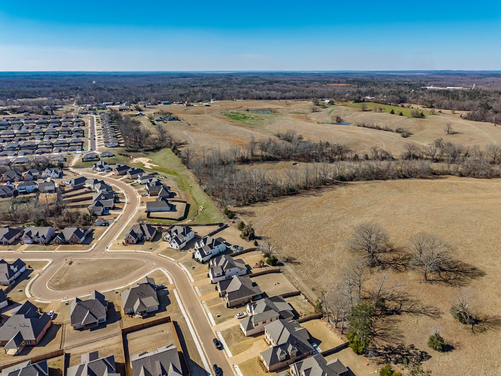 639 Centerpointe Cove