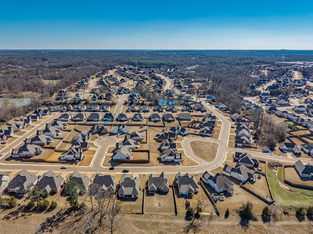 639 Centerpointe Cove