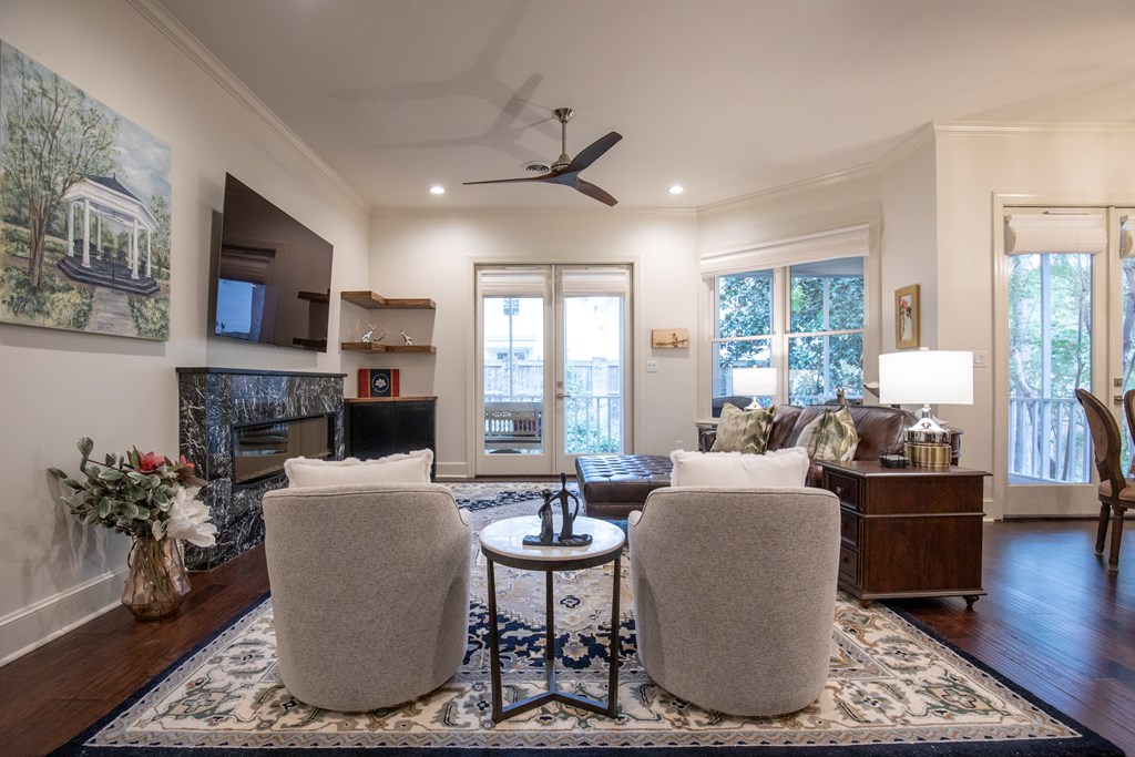 #11 200 Washington Ave