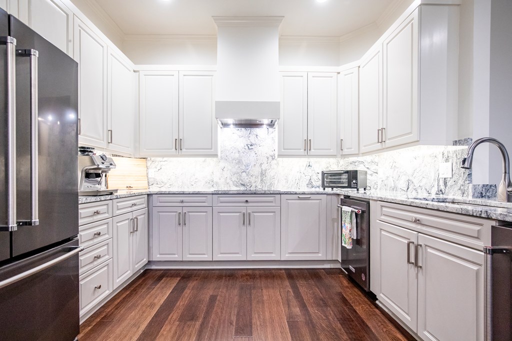 #11 200 Washington Ave