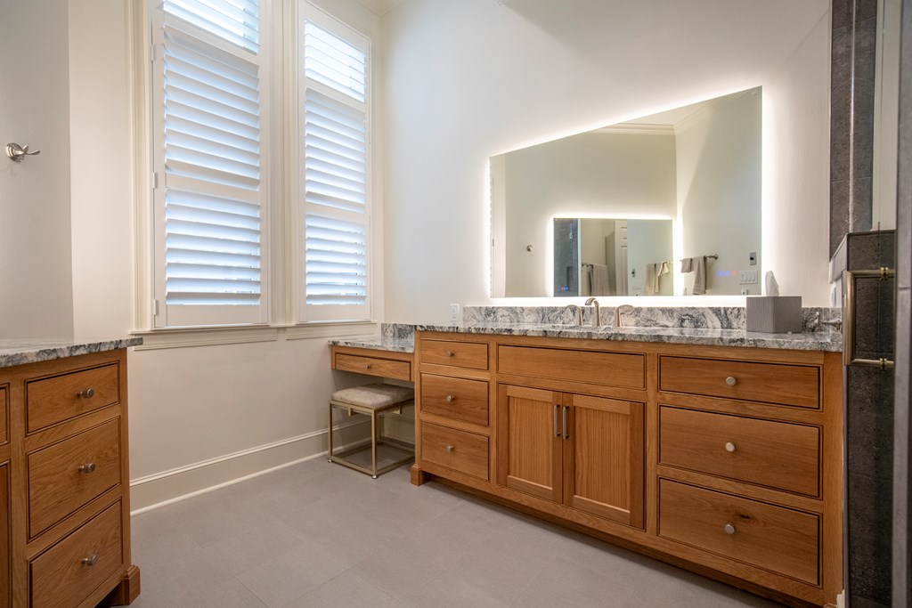 #11 200 Washington Ave