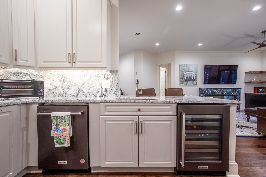 #11 200 Washington Ave