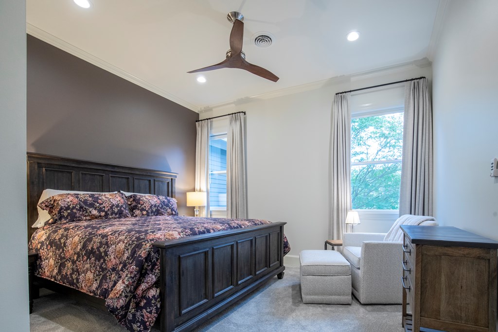 #11 200 Washington Ave