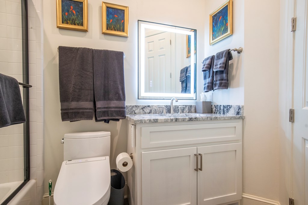 #11 200 Washington Ave