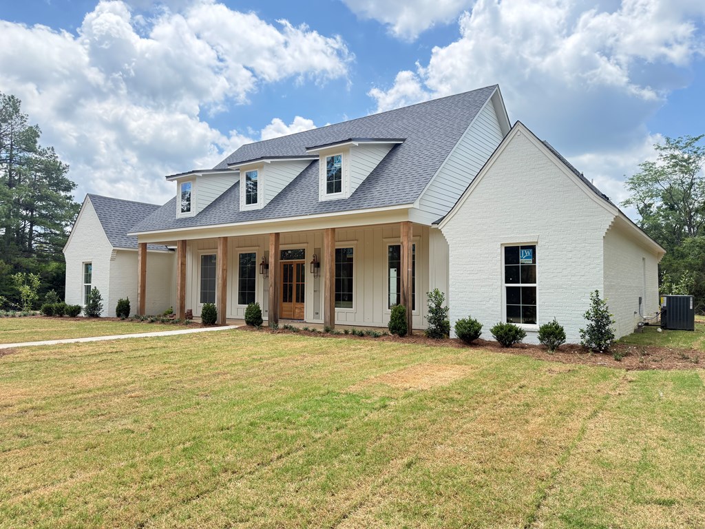 100 Leeson Cove